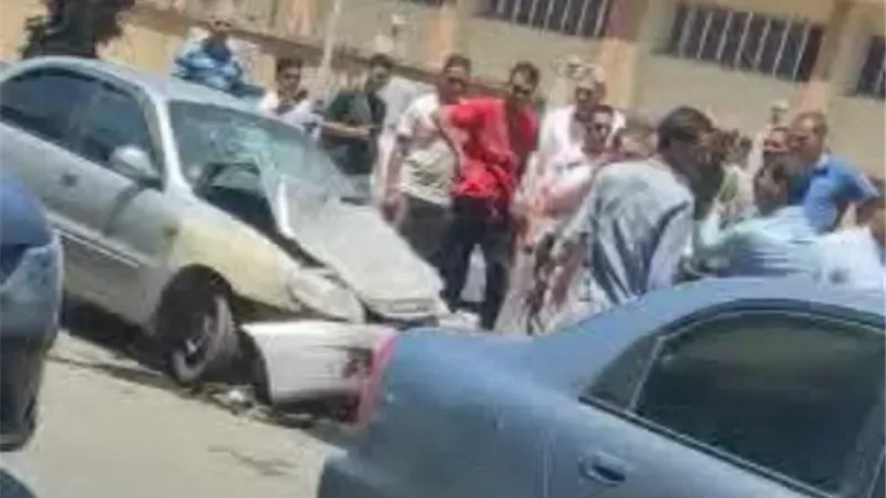 طالب يقود سيارة ويتسبب فى مصرع صديقة وإصابة آخرين بالبحر الأعظم