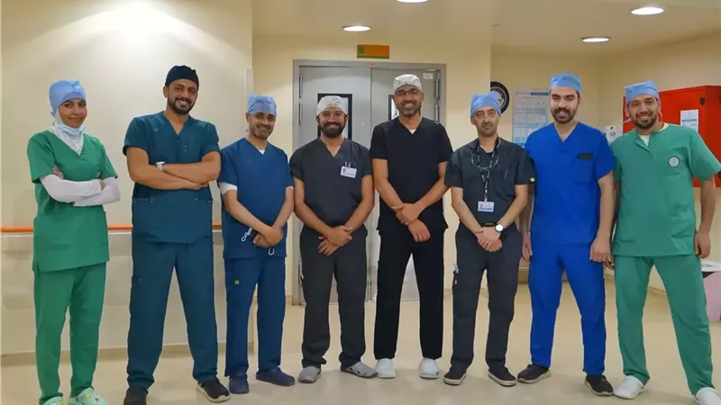 استئصال ورم ضخم من قاع جمجمة شاب في مجمع الإسماعيلية الطبي