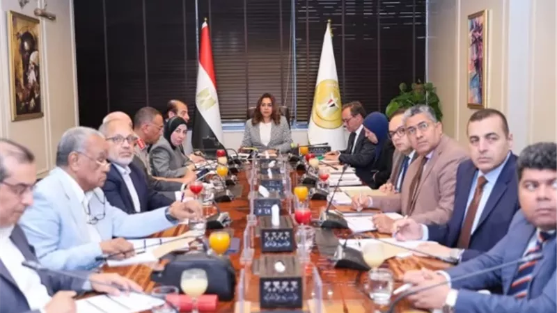 وزيرة التنمية المحلية تعلن قرارات جديدة للتحول البيئي الرقمي