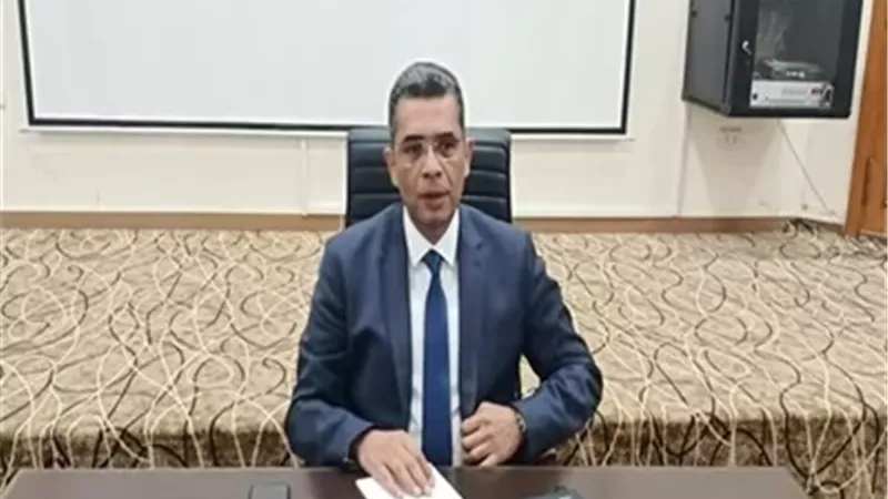 بنسبه نجاح ٧٥.٢%..محافظ البحرالأحمر يعتمد نتيجةالشهادة الإعدادية