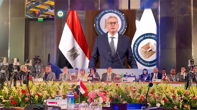 وزير البترول يشارك في اجتماع وزراء الطاقة بدول البريكس