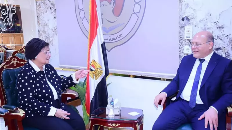 جامعة سوهاج ووزارة الصحة يتعاونا لتنفيذ مبادرة الالف يوم الذهبية