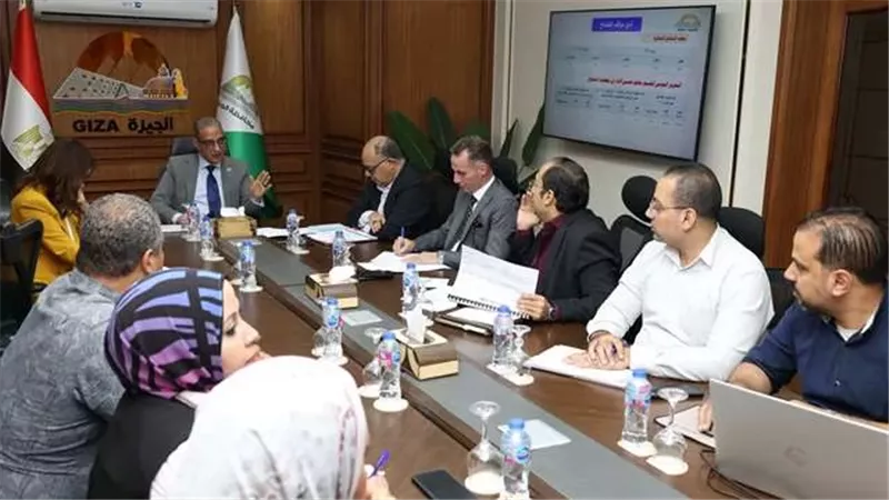 محافظ الجيزة يتابع مستوى الأداء التنفيذي بحي جنوب الجيزة
