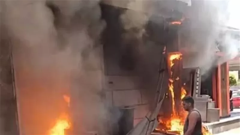 مصرع وإصابة 3 فى حريق مروع بمطعم مأكولات شعبية بالدقهلية