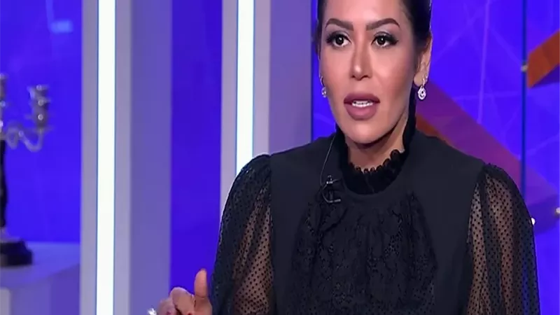 الموت يفجع لقاء الخميسي