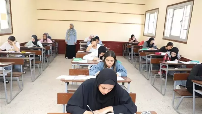 بدء امتحان اللغة العربية لطلاب الثانوية العامة وسط إجراءات مشددة
