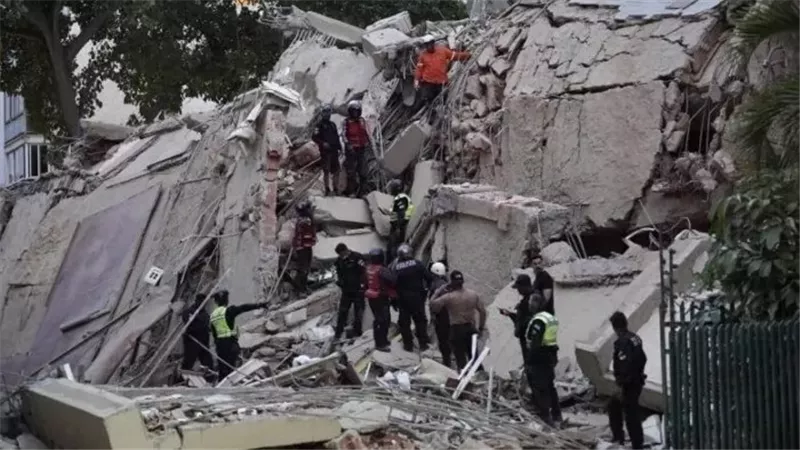 رئيس برلمان فنزويلا: ارتفاع حصيلة قتلى الزلزالين إلى 1450 على الأقل