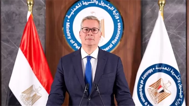 وزير البترول يتقدم بأصدق التهاني للرئيس السيسي بمناسبة 30 يونيو