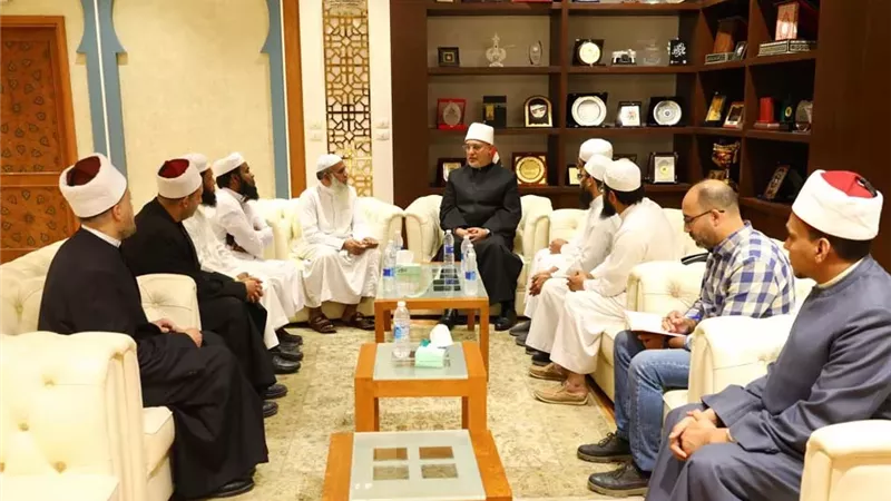 مفتي الجمهورية يستقبل وفدا من أئمة بنجلادش لتعزيز التعاون العلمي