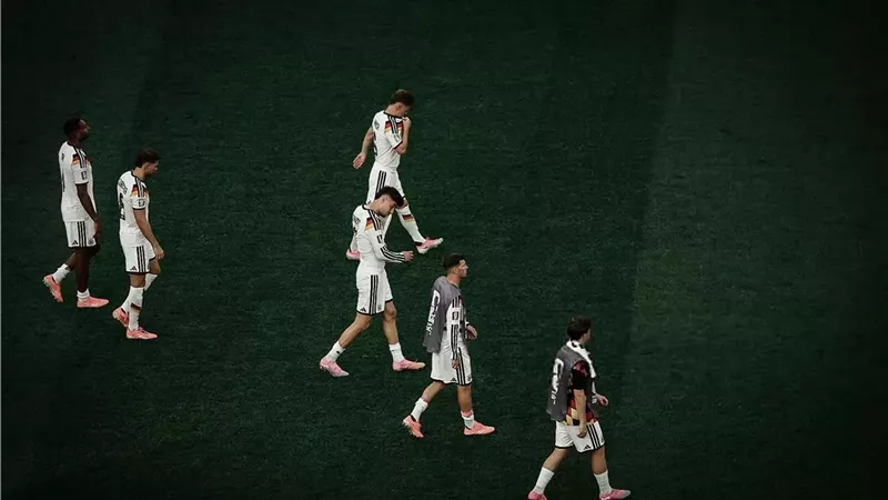 بعد وداع كأس العالم أمام باراجواي.. نجم ألمانيا يعتزل اللعب دوليا