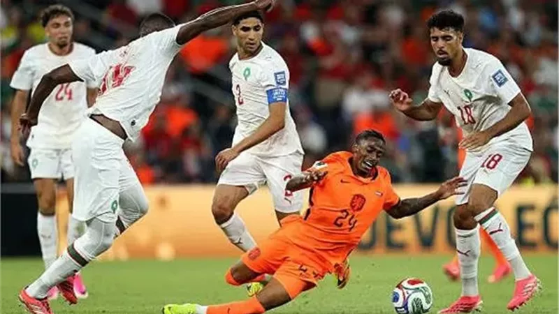 رجل مباراة المغرب وهولندا في كأس العالم