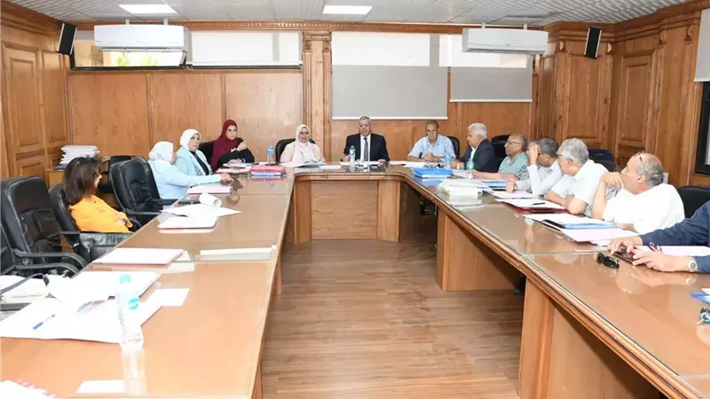 تطوير البحث العلمي والنشر الدولي بجامعة قناة السويس