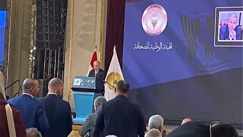 الشوربجي: الوطنية للصحافة تهدي كتاب رجل الأقدار للرئيس السيسي