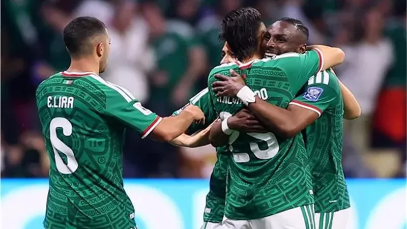 كينيونيس ثاني لاعب مكسيكي يسجل 3 أهداف خلال نسخة واحدة بالمونديال