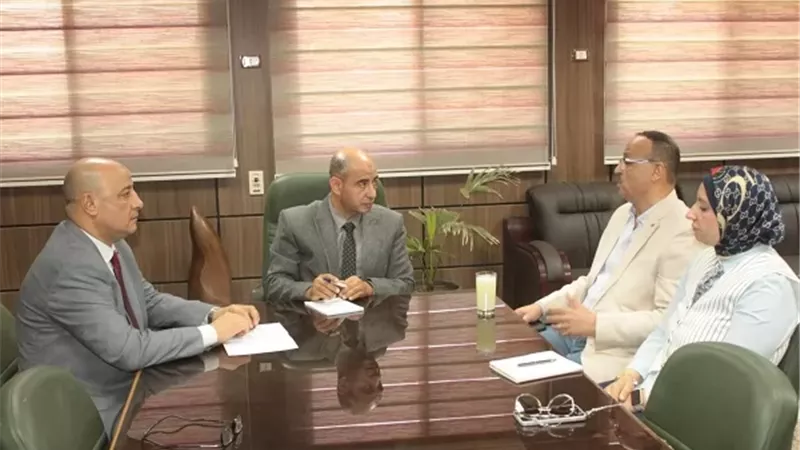 تعزيز التعاون مع نقابة الاجتماعيين و تير دي زوم- مصر بجامعة أسيوط