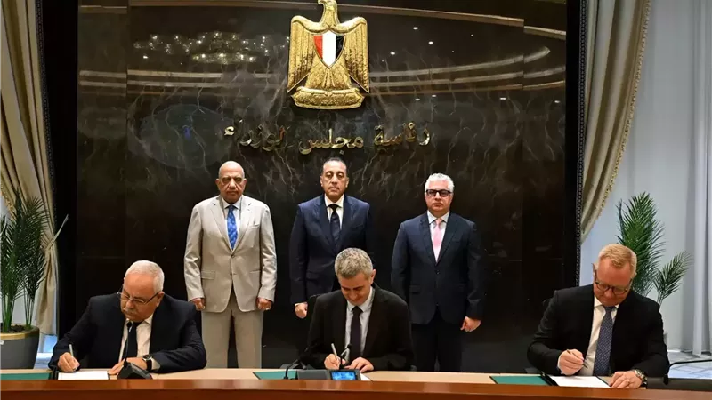 مدبولي: الدولة تواصل دعم التحول للطاقة النظيفة وتعزيز تنافسية الموانئ