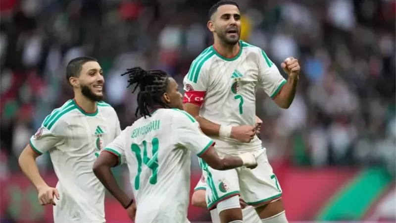 الجزائر يواجه سويسرا في دور الـ 32 بكأس العالم