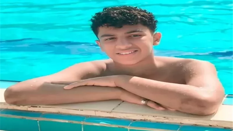 بعد 7 أيام في العناية المركزة.. وفاة شاب غرقاً داخل حمام سباحة