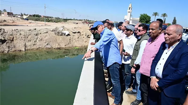 وزير الري يعلن حملة رقابية مشددة على الترع