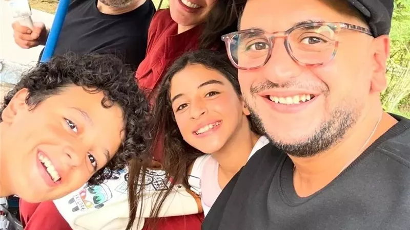 مصطفى خاطر برفقة كريم عبدالعزيز وياسمين صبري من كواليس 