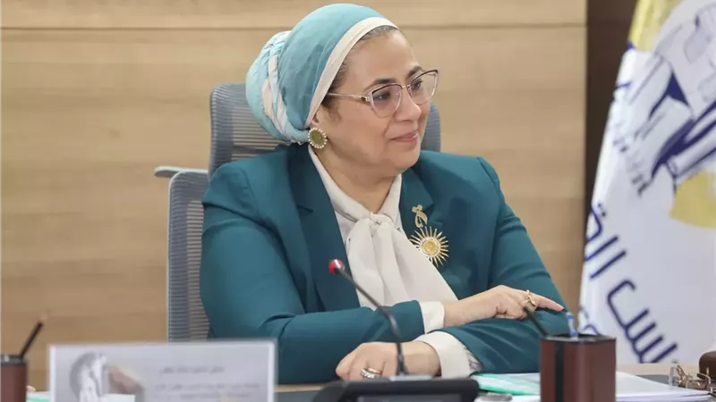 المستشارة أمل عمار: الدولة وضعت تمكين المرأة في صدارة الأولويات الوطنية