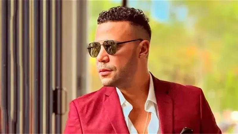 محمد إمام يحتفل بتأهل المنتخب المصري لدور الـ 16