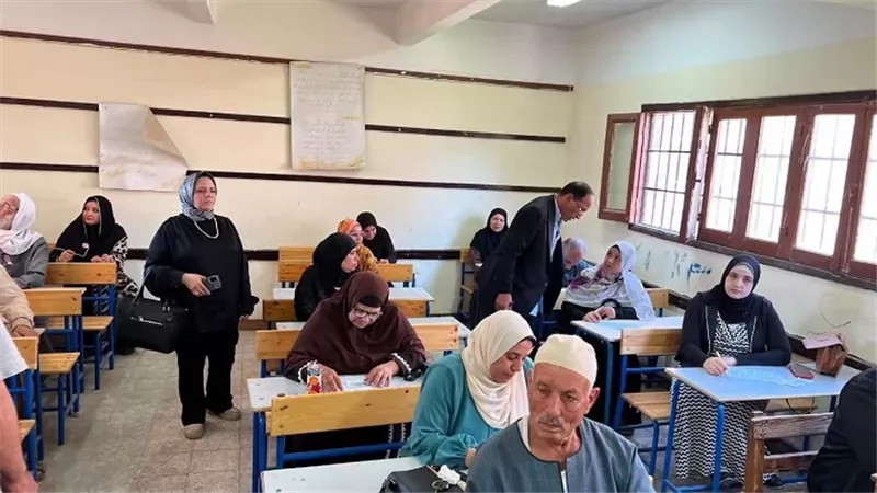 جامعة دمنهور تطلق قافلة لمحو الأمية بـإيتاي البارود