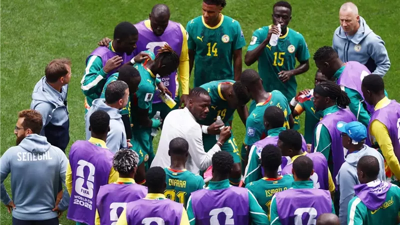 لاعبو السنغال عالقون في أمريكا رغم خروجهم من كأس العالم