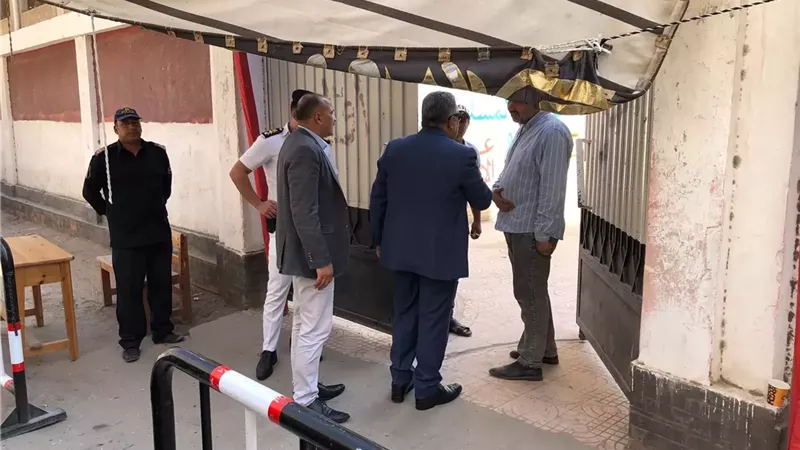 محافظ الدقهلية يواصل جولاته التفقدية للجان الثانوية العامة