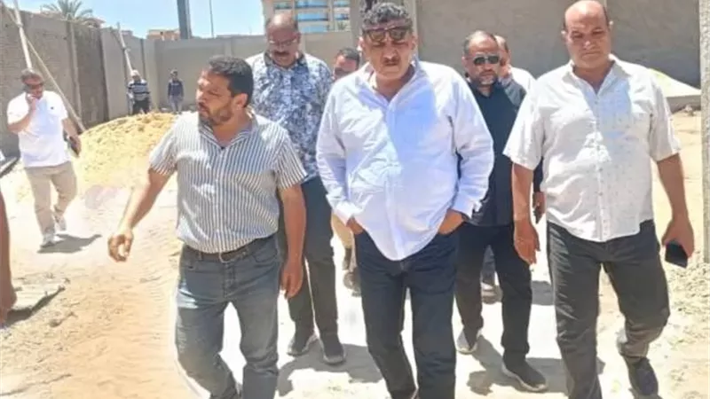 خطوة إيجابية من رئيس جهاز دمياط الجديدة فى أهم مشروعات الإسكان.. صور