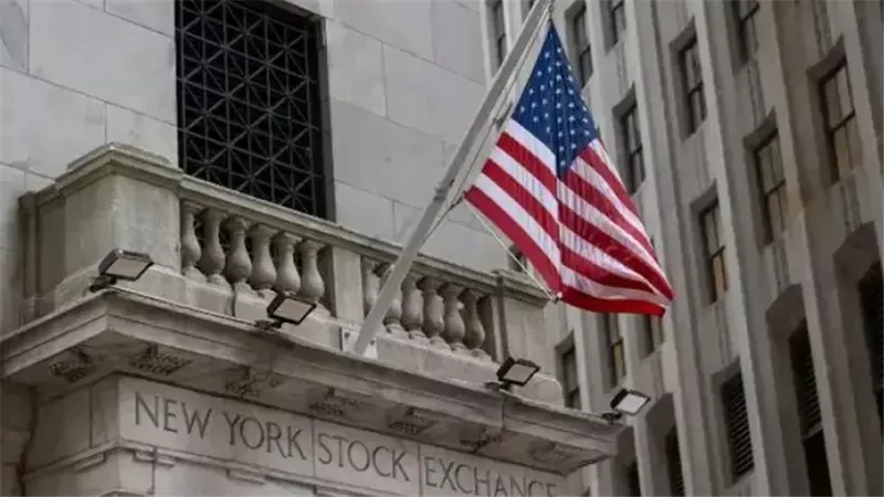 تكليف وزير الحرب بمراجعة مستوى القوات الأمريكية في أوروبا