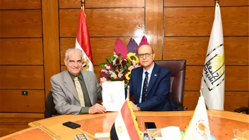لمنشاوي يستقبل رئيس جامعة أسوان لبحث تعزيز التعاون الأكاديمي