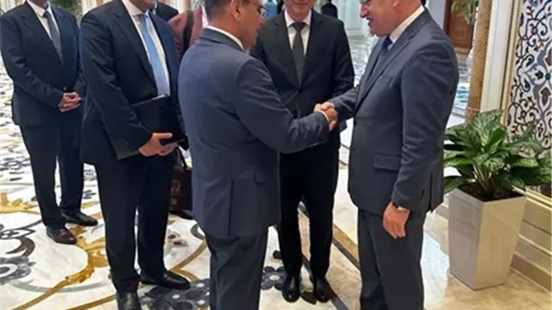وزير التعليم العالي يتفقد مركز الحضارة الإسلامية في أوزبكستان