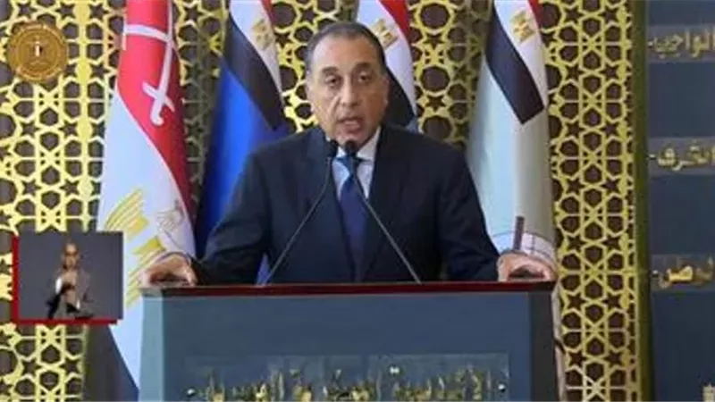 مدبولي يهنئ الرئيس السيسي والقوات المسلحة بافتتاح مقر القيادة الاستراتيجية