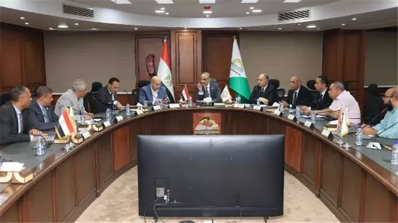 محافظ الجيزة يتابع مشروع إنشاء مصنع معالجة وتدوير المخلفات الصلبة