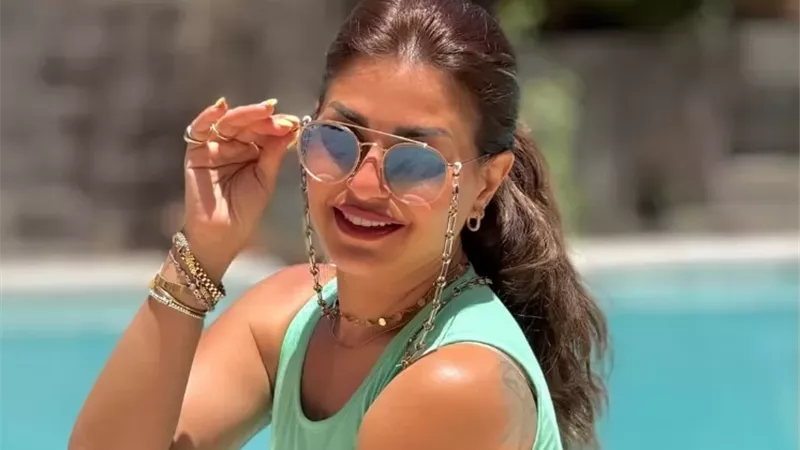 منة فضالي تعلق على أداء حكم مباراة مصر والأرجنتين