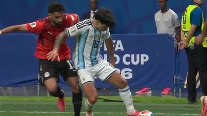 خبير تحكيمي: مجاملة المنتخب الأمريكي بداية الأخطاء الكارثية بالم