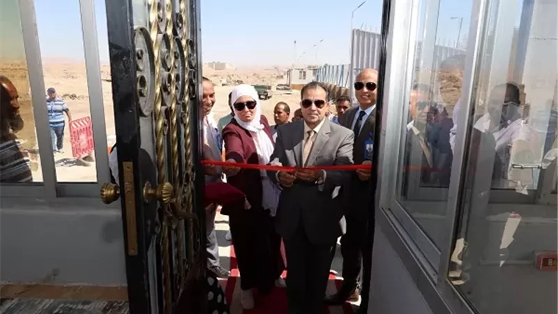 رئيس جامعة قنا يفتتح بوابة الزهور (2) والنقطة الأمنية الجديدة