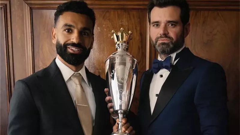 وكيل محمد صلاح يثير الجدل على مواقع التواصل الاجتماعي
