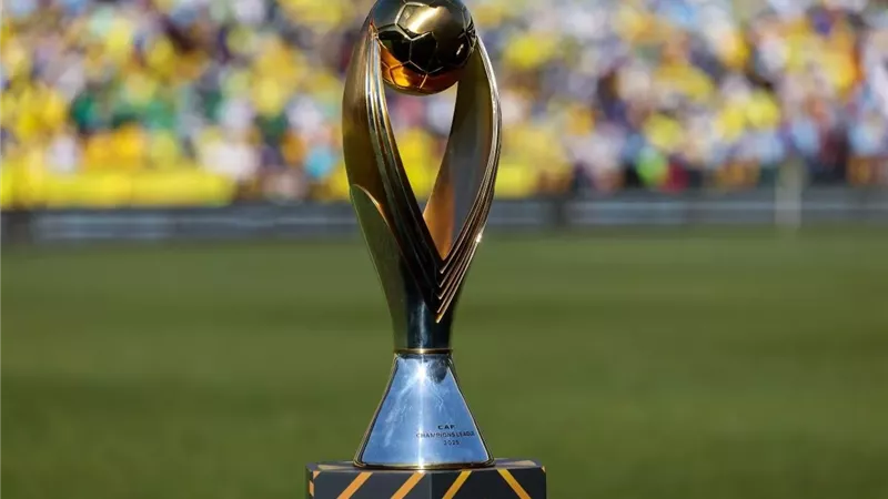 اتحاد الكرة يطلب زيادة عدد الأندية في دورى أبطال أفريقيا والكونفدرالية