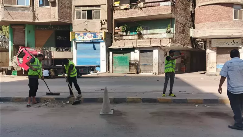 تجريد وكنس شوارع الكوم الأحمر بالوراق في الجيزة
