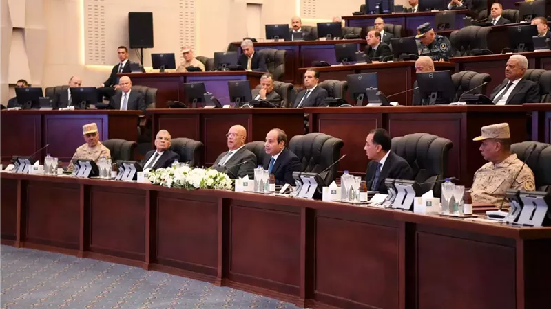 رئيس التحرير يكتب : يوم كامل داخل مقر القيادة الاستراتيجية للدولة