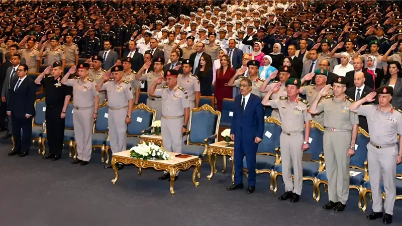 وزير الدفاع يشهد الإعلان عن قبول دفعات جديدة بالأكاديمية العسكرية