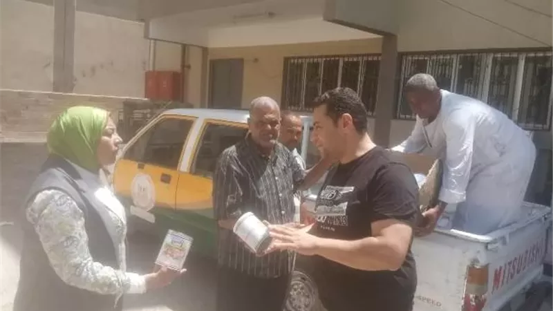 محافظ أسيوط: ضبط 80 عبوة لبن مدعم و60 كجم لحوم فاسدة