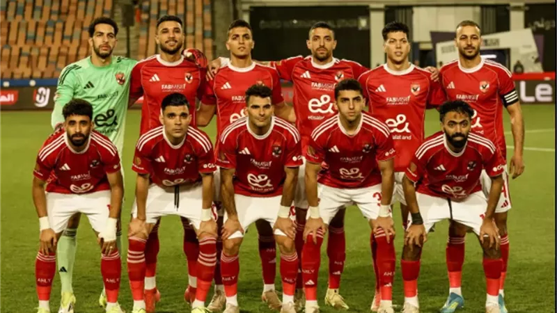 الأهلى يواجه برشلونة وديا قبل بداية الموسم