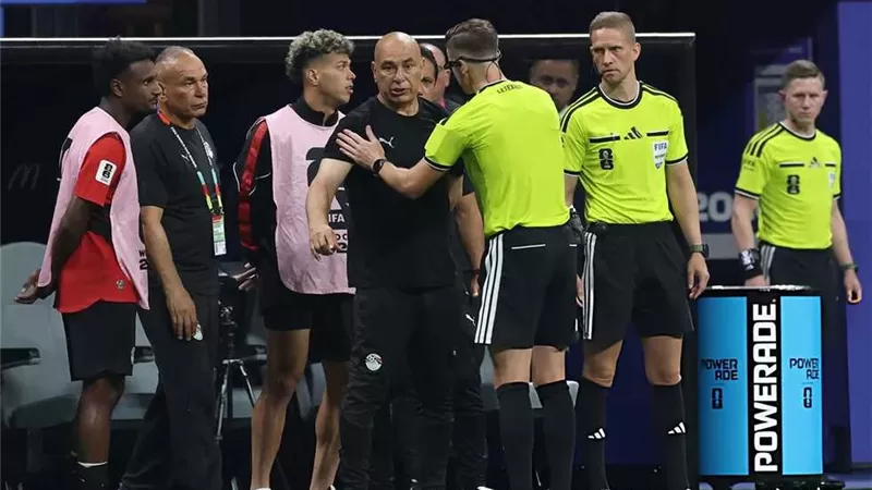 مدرب سويسرا يعلق علي انحياز التحكيم لـ الأرجنتين قبل مواجهتهما
