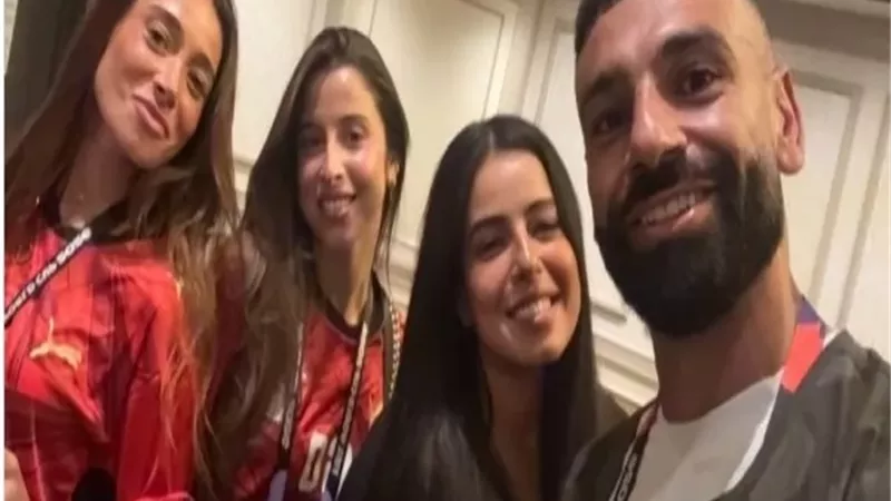 ملك العالم كله.. مريم عامر منيب تحتفل بمحمد صلاح بعد وصوله القاهرة
