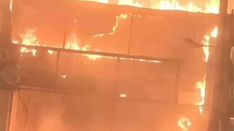 نشوب حريق بمطعم شهير في شارع ترسا