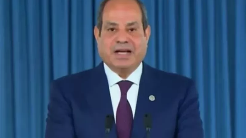 الرئيس السيسى يتقدم بخالص العزاء إلى قطر فى وفاة الشيخ حمد بن خليفة