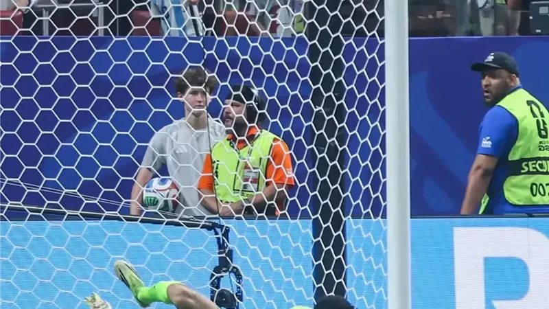 الأهلي يحسم موقفه النهائي بشأن رحيل 